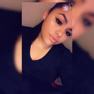 Meet your Posher, Yamileth